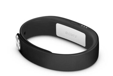 Sony-SmartBand-01