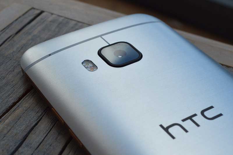 HTC-One-M-01