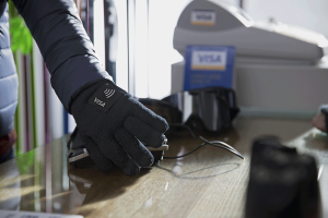 Visa-wearable-glove