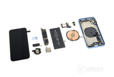 iFixit iPhone XR