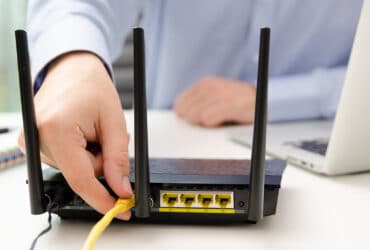 Router, malware, Broadcom