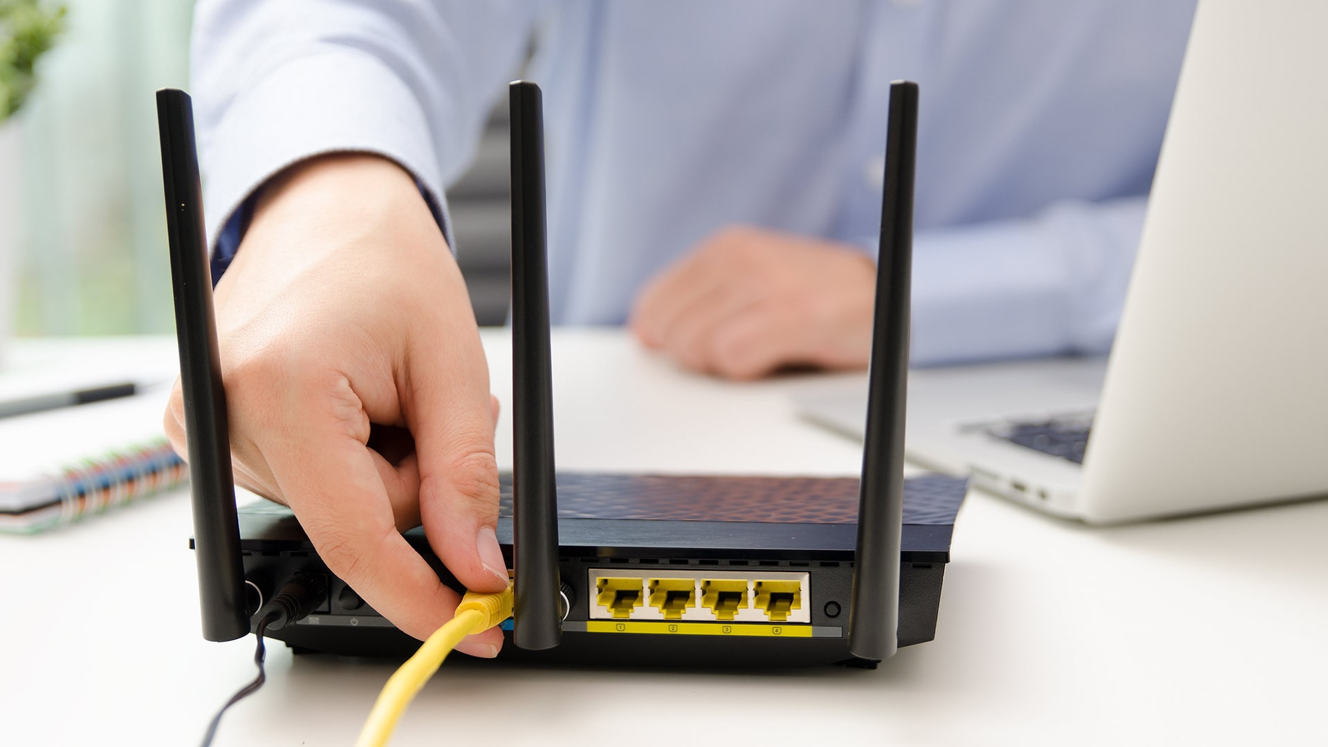 Router, malware, Broadcom