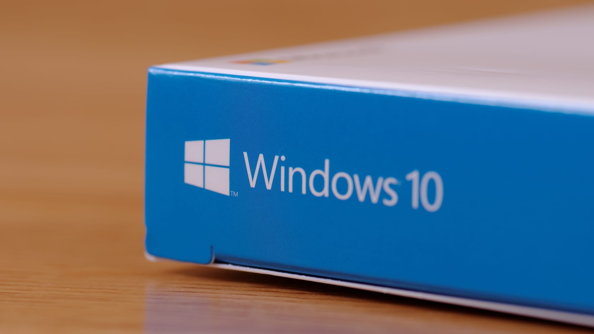 Windows 10, Microsoft