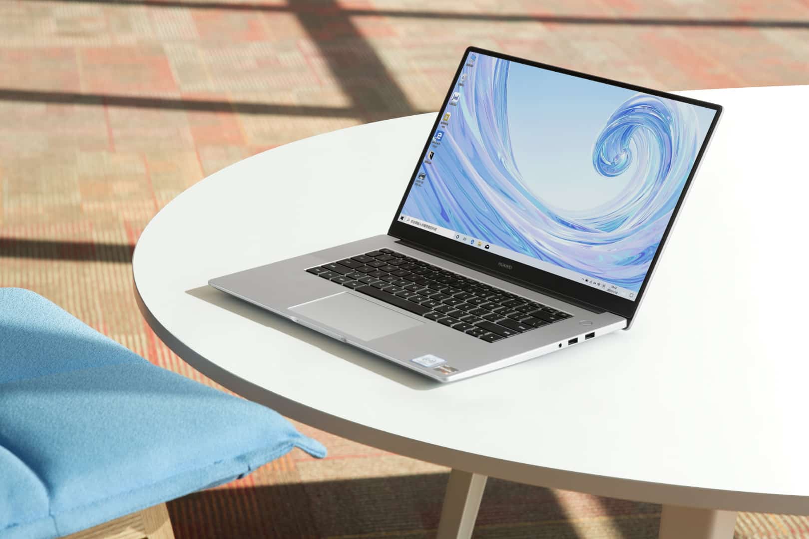 Huawei matebook d игры