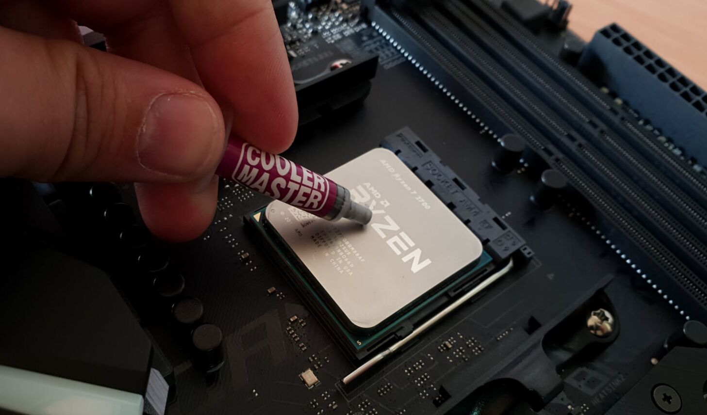 Como Poner Pasta Termica A Una Laptop