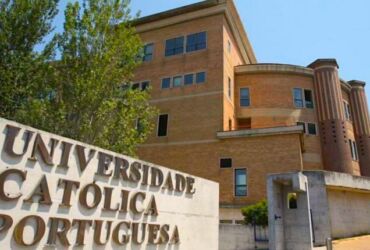 ©Universidade Católica