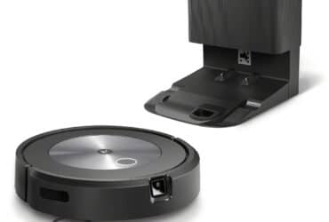 j7+_Photo_Studio_Cleanbase_Robot
