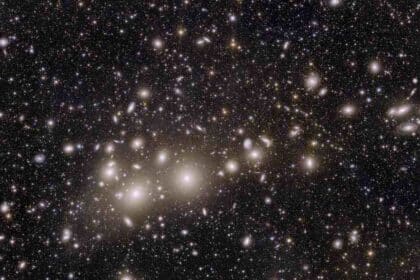 ©ESA | Cluster de Galáxias Perseus