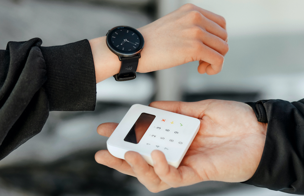 Polar lança bracelete para smartwatches que pode fazer pagamentos contactless