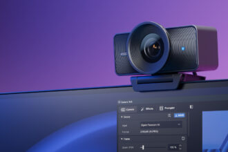 Facecam_4K_Lifestyle_Shot_01_C