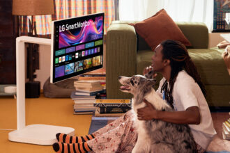 Smart Monitor LG Swing - Lifestyle (2)