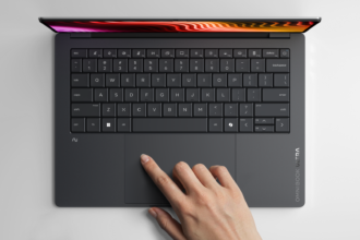 HP OmniBook Ultra 14_EclipseGray_Top_Keyboard