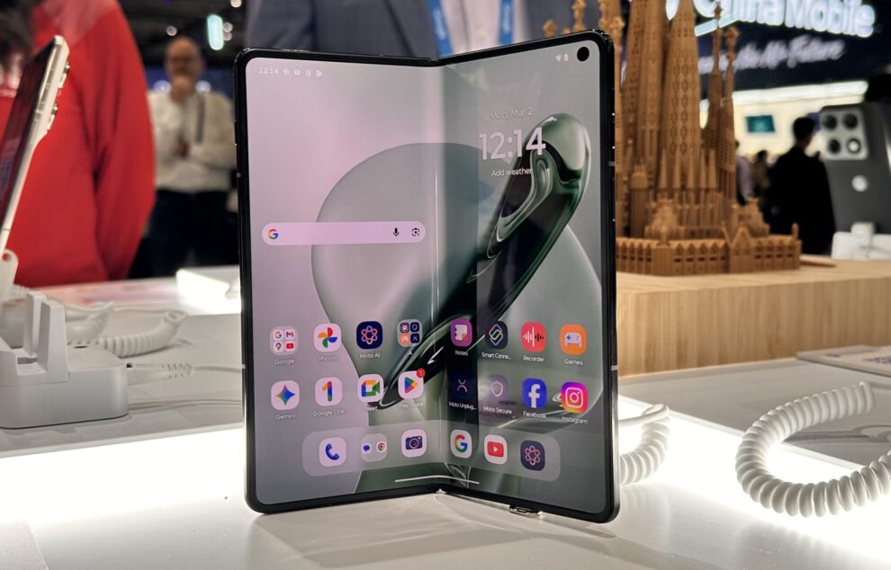 ©PCGuia | Motorola Razr Fold | PCGuia ©PCGuia | Motorola Razr Fold