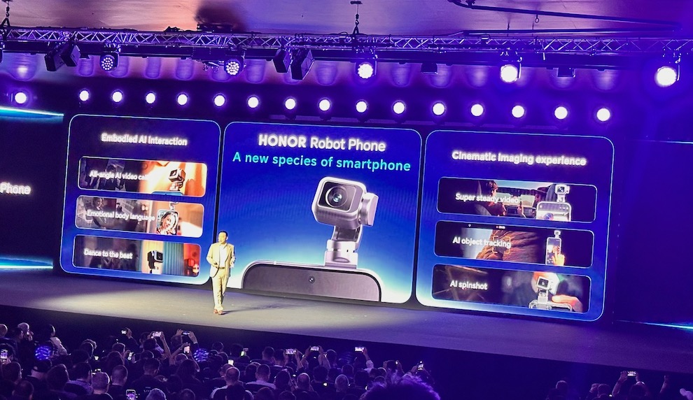 ©PCGuia | Honor Robot Phone