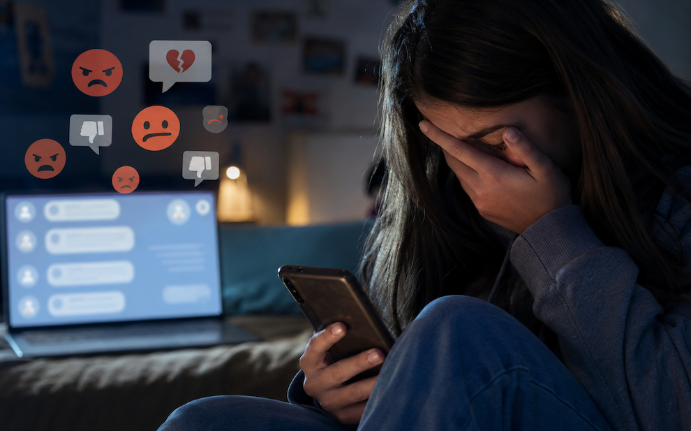 ©PCGuia / Imagem gerada por IA | Cyberbulling