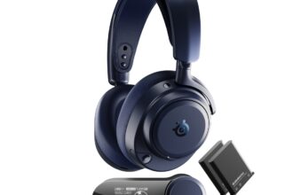 arctis_nova_pro_omni_midnight_blue_hero_w_gamehub_batteries Grande