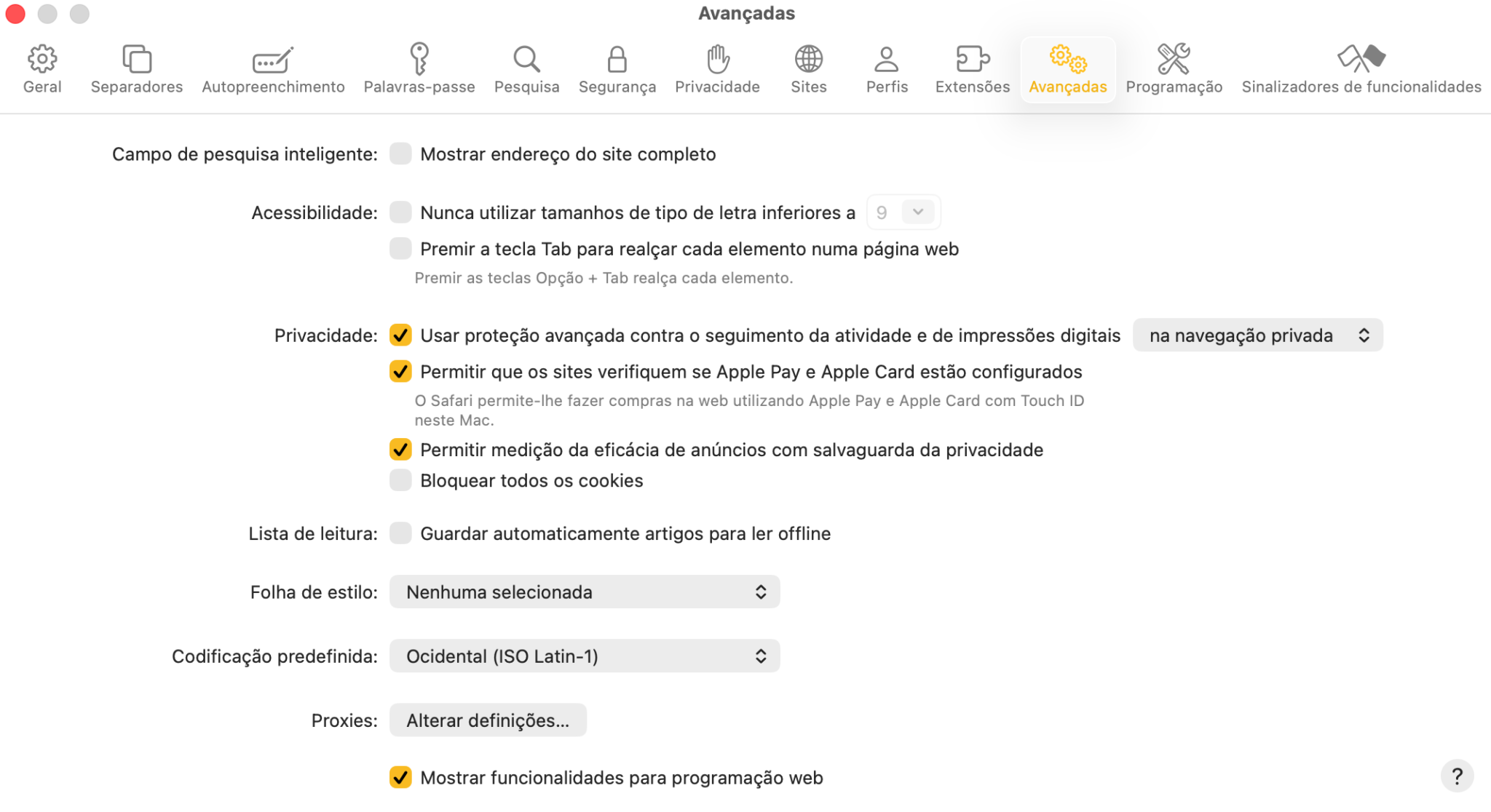 Tela de opções avançadas do navegador com várias configurações de privacidade, leitura e estilo, incluindo itens marcados com checkboxes.