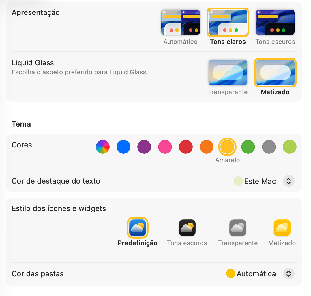 Seção de personalização com opções de aparência: modos Automático, Tons claros e Tons escuros; Liquid Glass com Transparente e Matizado.