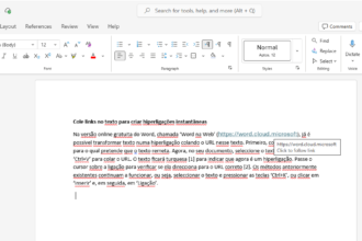 Screenshot of Word Online editor showing a Portuguese guide to creating instant hyperlinks in a document, with a sample URL tooltip