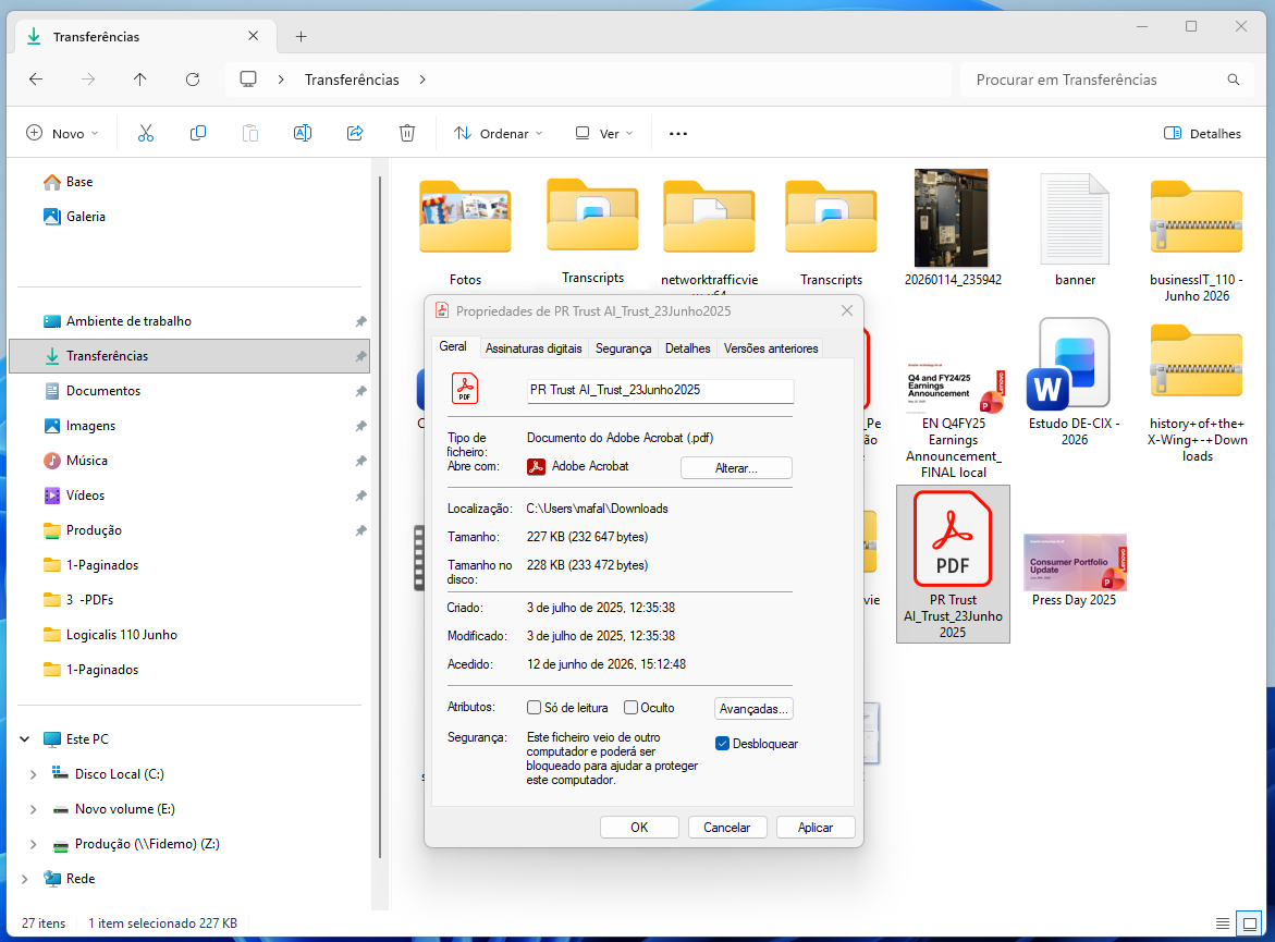 Screenshot of Windows Explorer in the Transferências folder with a PDF file selected and its Properties dialog open (name PR Trust AI_Trust_23Junho2025, type Adobe Acrobat PDF, shows location, size, and dates).