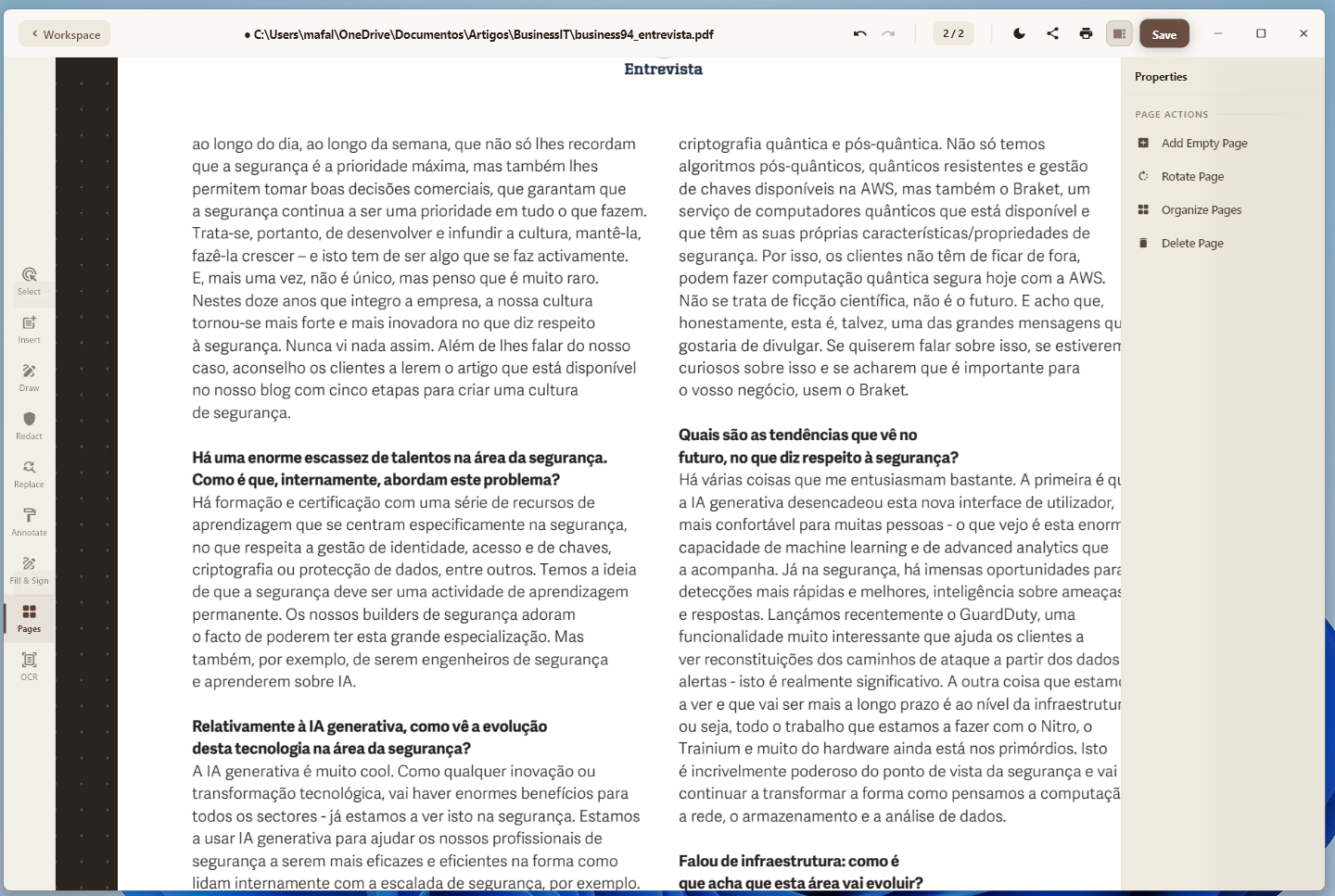 Screenshot of a two-column Portuguese interview article in a PDF viewer, titled ‘Entrevista’.
