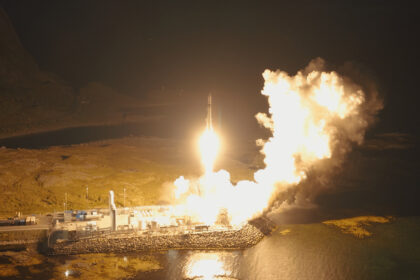Spectrum_mission_Onwards_and_upwards_liftoff_pillars